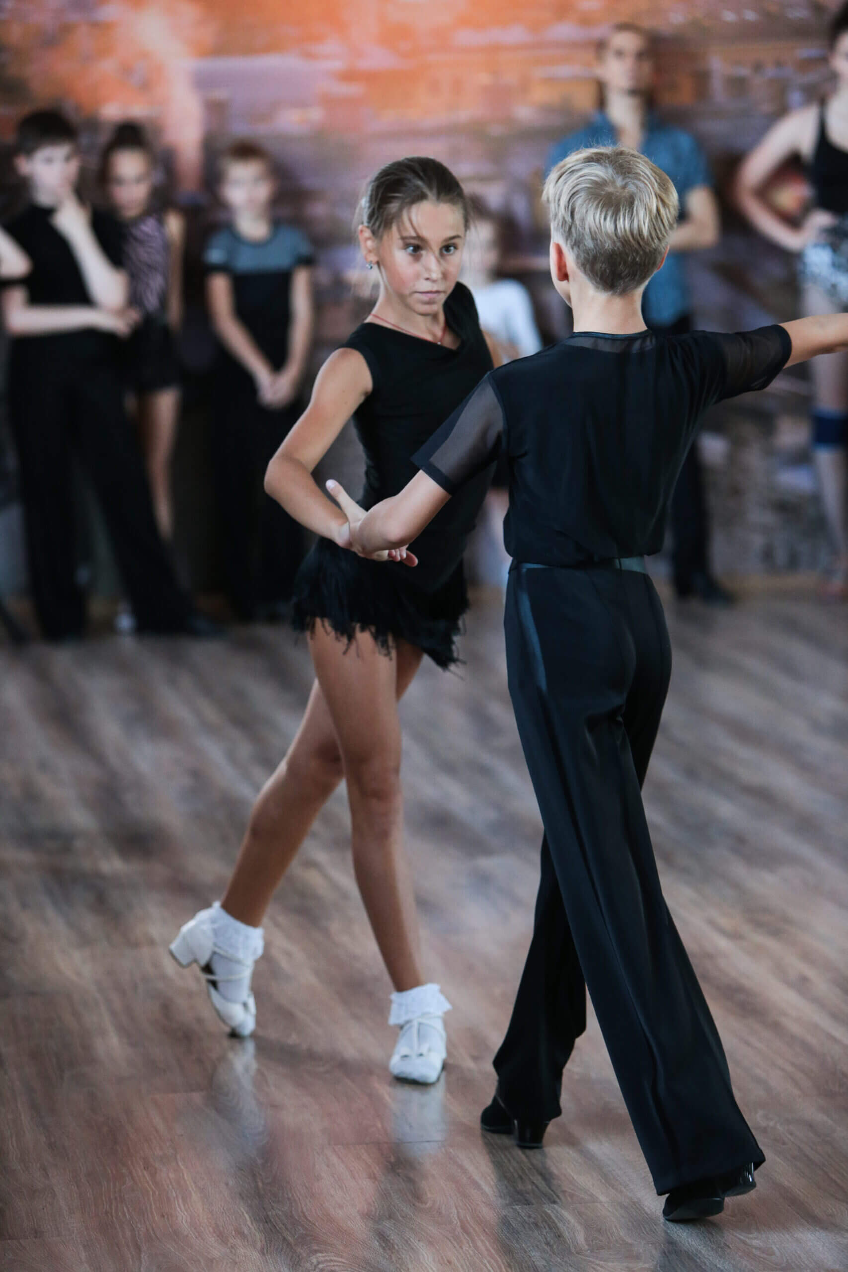 Танцы для детей в Санкт-Петербурге в спортивной бальной школе Insight
